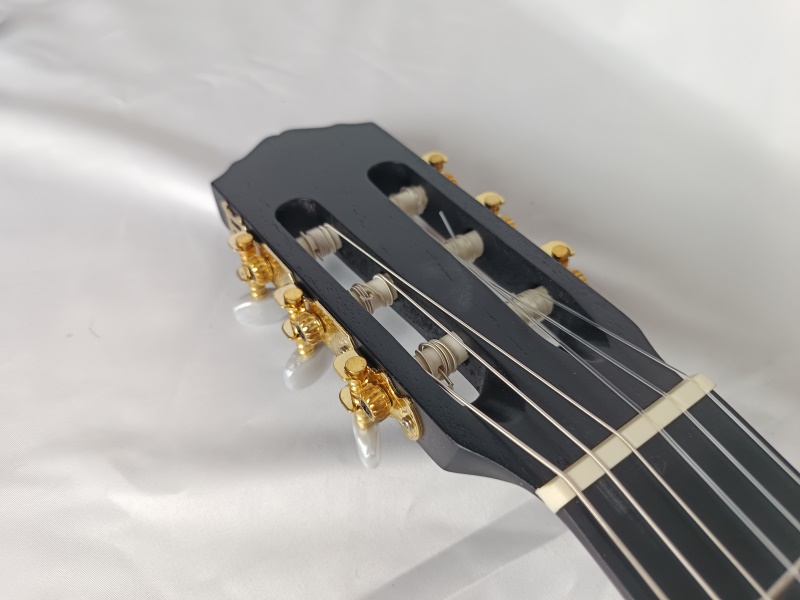 classical guitar CGM-11 1 (6)