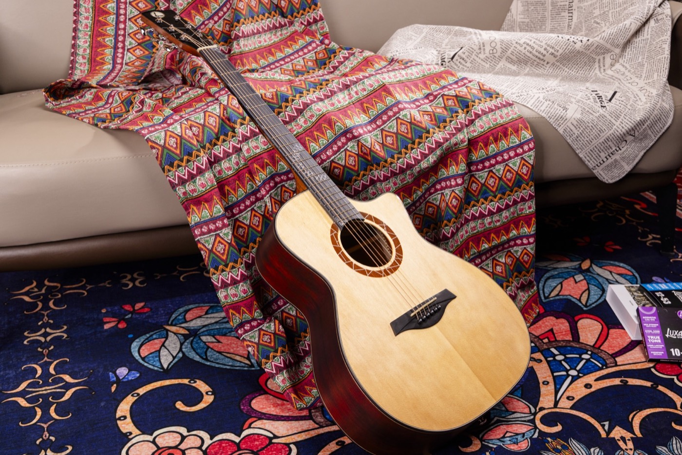 LUXARS acoustic guitar in a real home playing environment